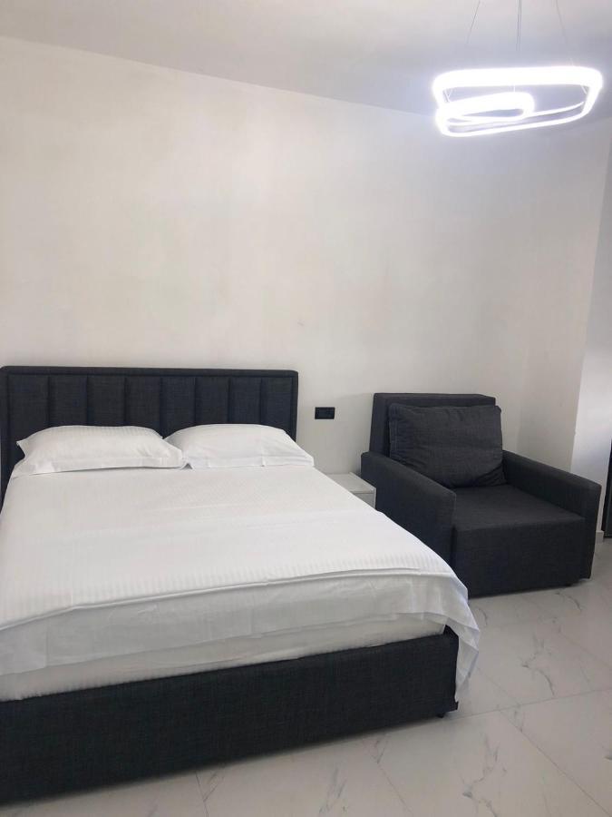 Sunset Luxury Radhimë